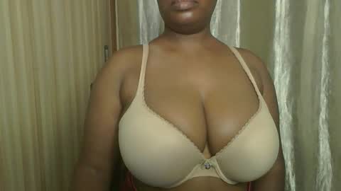 black_sexyfish online show from February 5, 2026, 9:52 pm