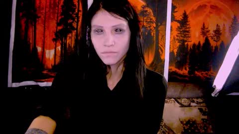 Kristin online show from November 25, 2025, 2:39 pm