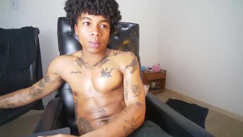 black_tentationx online show from February 9, 2025, 5:40 am