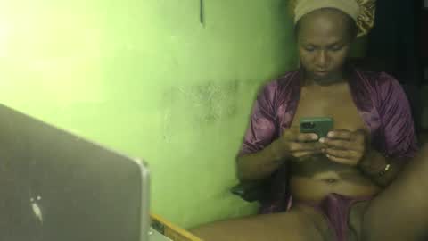 Crystal online show from September 29, 2025, 2:27 am