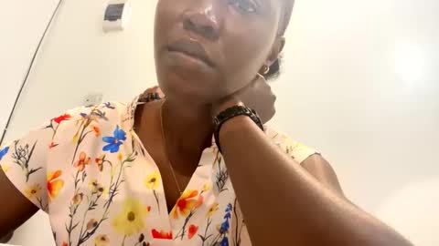 blackfairy01 online show from December 22, 2025, 8:55 am