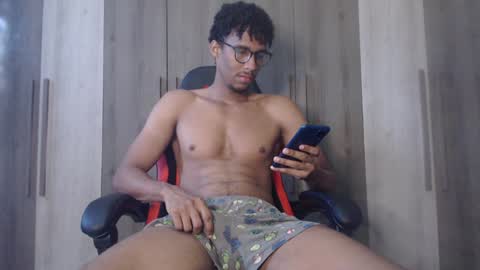 Blackguy720 online show from December 7, 2024, 3:41 pm