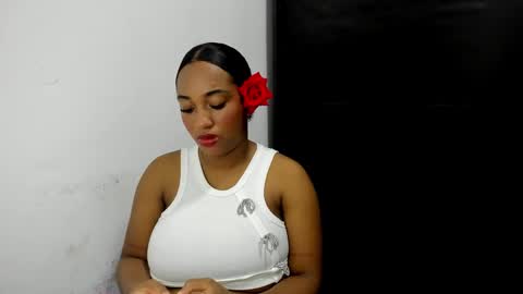 Snapshot of blackitybae chatting on October 30, 2025, 1:29 am Shophie White online show from October 30, 2025, 1:29 am