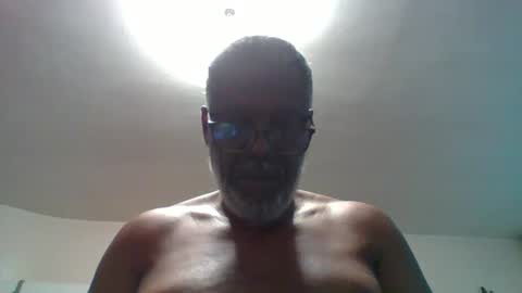 Snapshot of blackmanluv chatting on April 20, 2026, 9:12 am Me and her online show from April 20, 2026, 9:12 am