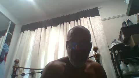 Snapshot of blackmanluv chatting on May 6, 2026, 8:30 am Me and her online show from May 6, 2026, 8:30 am
