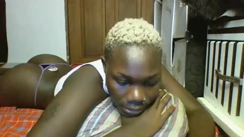 Snapshot of blackmarvel02 chatting on February 11, 2026, 2:05 am blackmarvel02 online show from February 11, 2026, 2:05 am