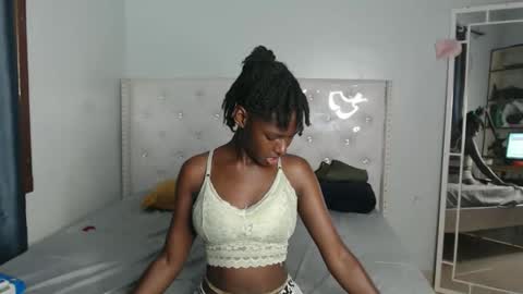 Cleo online show from September 30, 2025, 1:21 am