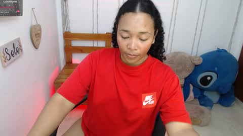 Snapshot of blackqueen_18 chatting on January 27, 2025, 8:18 am blackqueen_18 online show from January 27, 2025, 8:18 am