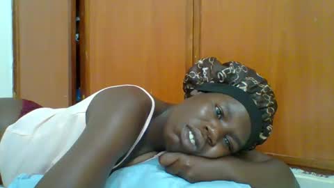 Snapshot of blacksexygal chatting on November 5, 2025, 7:47 pm SARAH online show from November 5, 2025, 7:47 pm