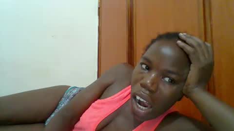 Snapshot of blacksexygal chatting on December 1, 2025, 9:31 pm SARAH online show from December 1, 2025, 9:31 pm