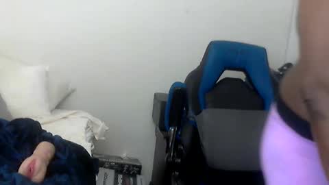 BlackShuggies online show from April 18, 2026, 7:07 pm