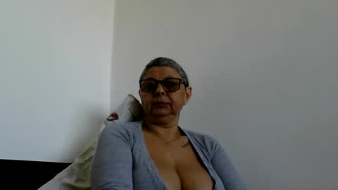 Black Widow online show from April 25, 2026, 1:41 pm