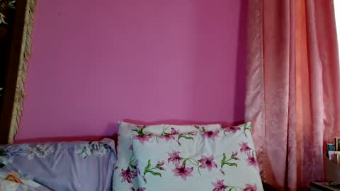 Snapshot of blacky_berry chatting on July 7, 2026, 7:34 am Ivy online show from July 7, 2026, 7:34 am