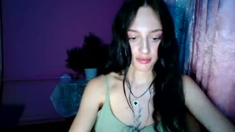 Snapshot of blacky_berry chatting on July 16, 2026, 7:20 pm Ivy online show from July 16, 2026, 7:20 pm