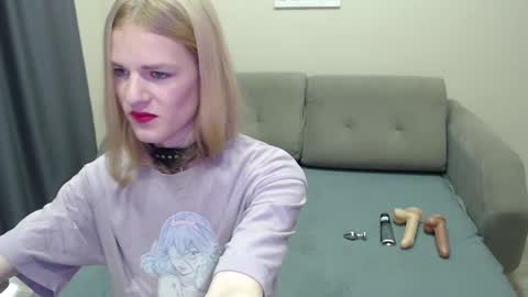 Snapshot of blaire_18 chatting on February 18, 2025, 5:42 am blaire 18 online show from February 18, 2025, 5:42 am