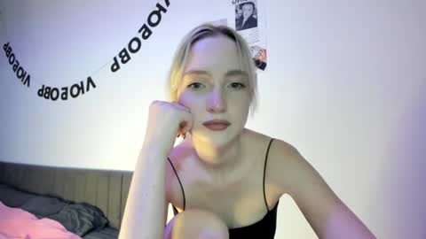 Snapshot of blairmarfl chatting on July 13, 2026, 6:33 pm Blair online show from July 13, 2026, 6:33 pm