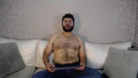 Snapshot of blake_gray_ chatting on November 6, 2025, 8:43 pm Blake online show from November 6, 2025, 8:43 pm