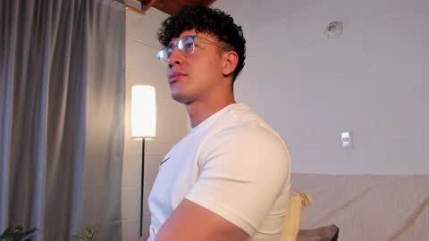 Blake Levi  Independent Model online show from December 31, 2024, 11:17 pm