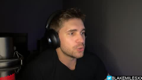 Snapshot of blakemiles2 chatting on May 5, 2026, 1:35 am Blake Miles online show from May 5, 2026, 1:35 am