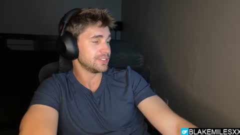 Snapshot of blakemiles2 chatting on June 9, 2026, 3:51 am Blake Miles online show from June 9, 2026, 3:51 am