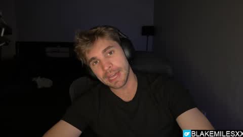 Snapshot of blakemiles2 chatting on June 11, 2026, 2:53 am Blake Miles online show from June 11, 2026, 2:53 am