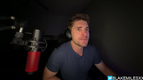 Snapshot of blakemiles2 chatting on July 29, 2026, 2:43 am Blake Miles online show from July 29, 2026, 2:43 am