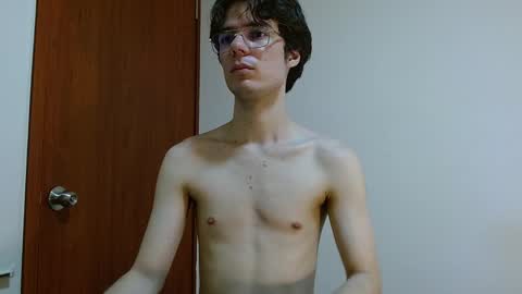 Snapshot of blakeshatter chatting on December 18, 2024, 11:19 pm blakeshatter online show from December 18, 2024, 11:19 pm