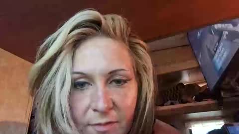 Snapshot of blandiaxis chatting on June 2, 2026, 1:35 pm OONA TEONE online show from June 2, 2026, 1:35 pm
