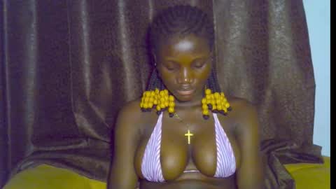 nikky00 online show from November 25, 2025, 1:38 am