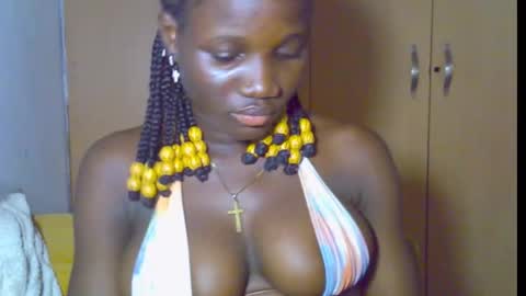 nikky00 online show from December 20, 2025, 9:33 pm