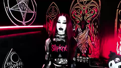   online show from November 1, 2025, 5:26 pm