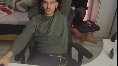 Honey online show from December 25, 2024, 8:17 pm