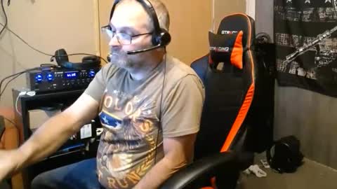 Snapshot of blazingslow chatting on October 26, 2025, 5:57 am blazingslow online show from October 26, 2025, 5:57 am