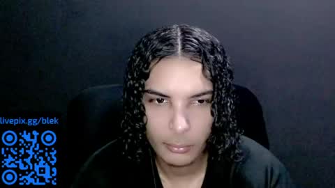 Snapshot of blek00x chatting on May 5, 2026, 11:02 pm blek00x online show from May 5, 2026, 11:02 pm