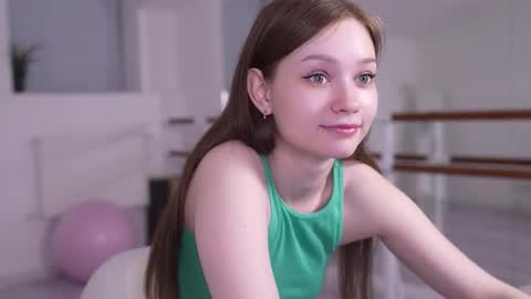 Snapshot of bless_sheila chatting on September 13, 2025, 10:53 pm SHEILA online show from September 13, 2025, 10:53 pm