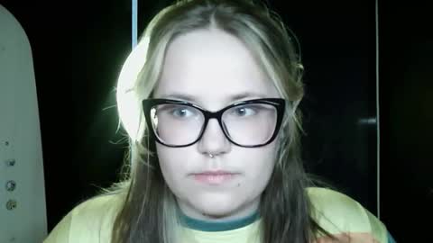 blesskitty_ online show from September 20, 2025, 1:12 pm