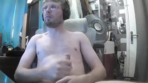 Snapshot of blinddick62 chatting on May 29, 2026, 11:41 am blinddick62 online show from May 29, 2026, 11:41 am