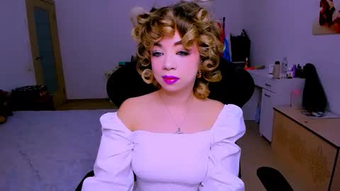 Snapshot of blinkofeyess chatting on February 3, 2026, 4:43 am Nicole online show from February 3, 2026, 4:43 am