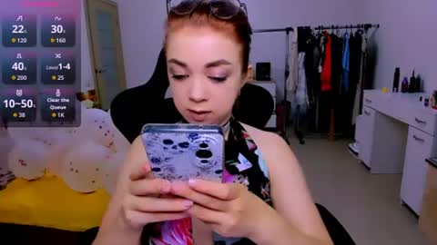 Snapshot of blinkofeyess chatting on July 27, 2026, 5:58 am Nicole online show from July 27, 2026, 5:58 am