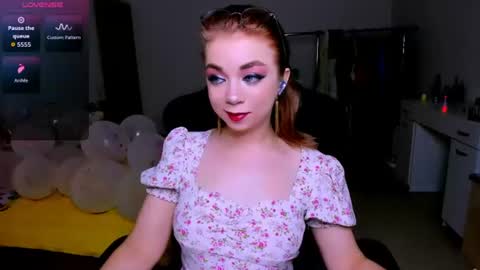 Snapshot of blinkofeyess chatting on July 28, 2026, 6:42 am Nicole online show from July 28, 2026, 6:42 am