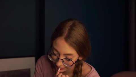 Snapshot of blissence chatting on September 13, 2025, 3:23 pm LiLy online show from September 13, 2025, 3:23 pm
