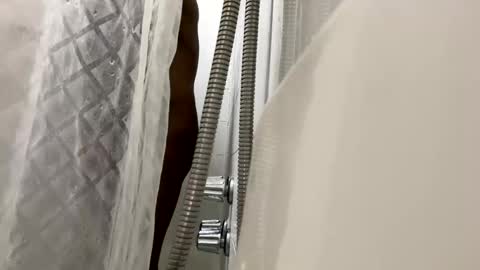 blkbiguncut10462 online show from March 3, 2025, 11:56 pm