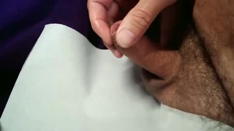 blomman72 online show from April 3, 2026, 7:50 am