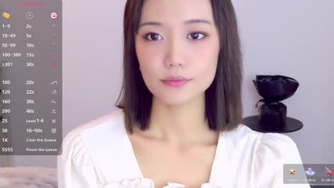 YoYo online show from November 11, 2025, 6:35 am