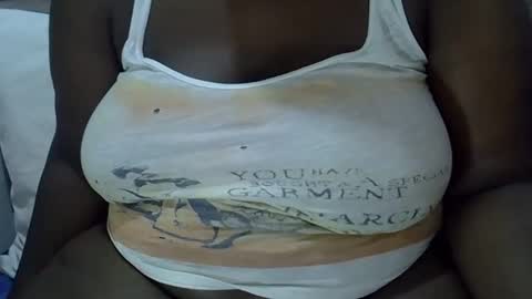 Snapshot of blonde202 chatting on October 21, 2025, 12:55 am Abbygael online show from October 21, 2025, 12:55 am