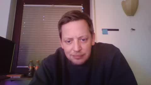 Snapshot of blonde32m chatting on December 29, 2024, 2:31 pm blonde32m online show from December 29, 2024, 2:31 pm