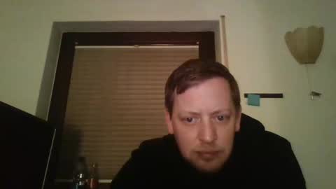 Snapshot of blonde32m chatting on January 5, 2025, 4:48 pm blonde32m online show from January 5, 2025, 4:48 pm