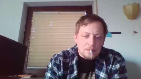 Snapshot of blonde32m chatting on January 12, 2025, 2:41 pm blonde32m online show from January 12, 2025, 2:41 pm