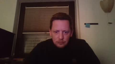 Snapshot of blonde32m chatting on February 16, 2025, 2:09 am blonde32m online show from February 16, 2025, 2:09 am