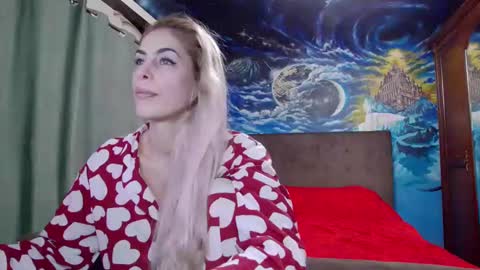 Snapshot of blonde4pasion chatting on January 19, 2025, 6:53 pm blonde4pasion online show from January 19, 2025, 6:53 pm